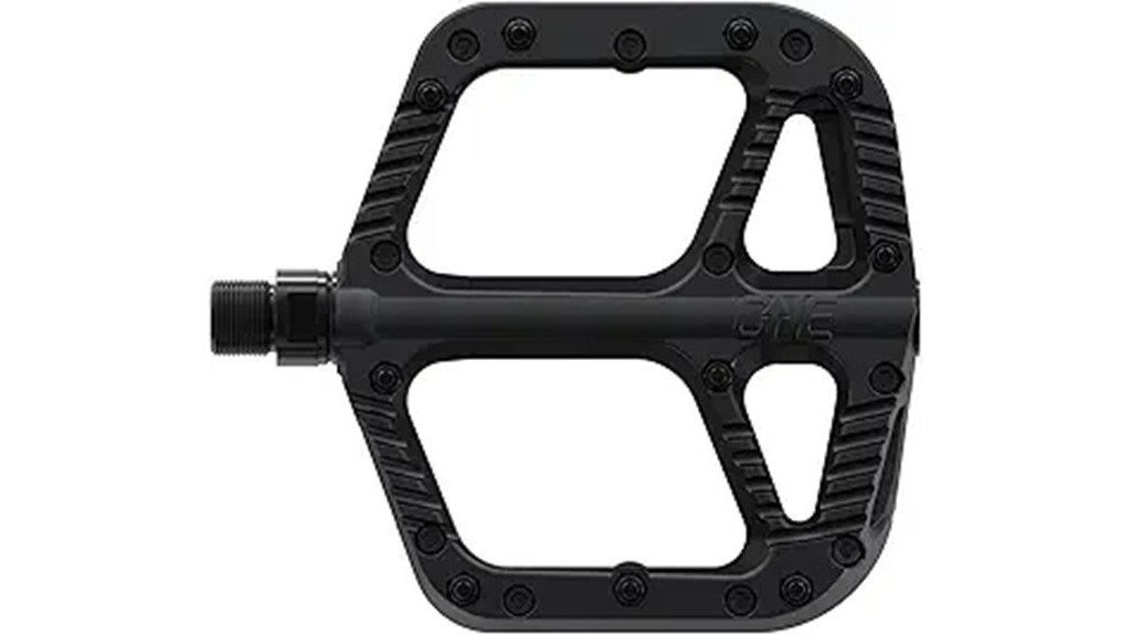 mountain bike flat pedals